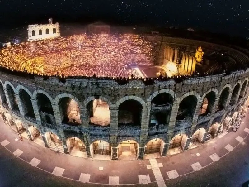 Opere in Arena: vivi l'opera senza pensieri!